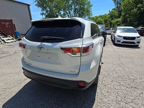 Used 2016 Toyota Highlander XLE FWD image 7
