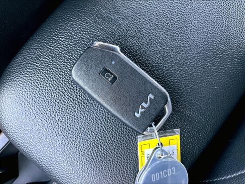 Used 2023 Kia Forte GT-Line w/ GT-Line Technology Package FWD image 13