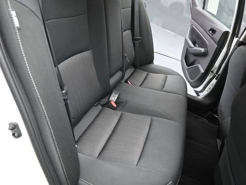 Used 2025 Nissan Altima 2.5 SV FWD image 27