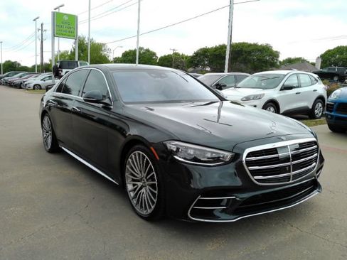 Used 2021 Mercedes-Benz S 580 4MATIC Sedan image 4
