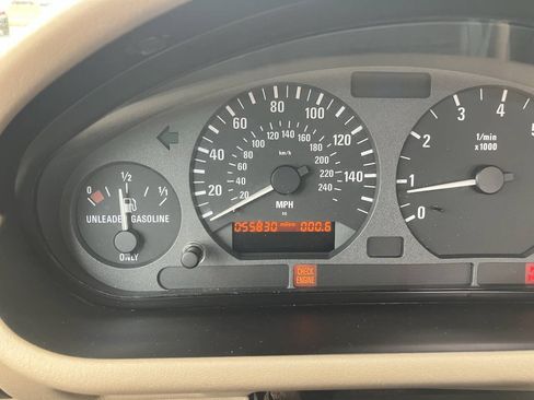 Used 1998 BMW Z3 1.9 RWD image 16
