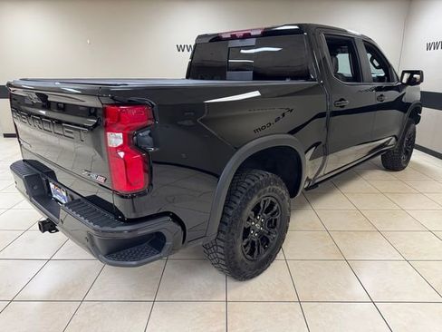 Used 2024 Chevrolet Silverado 1500 ZR2 w/ Technology Package AWD/4WD image 6