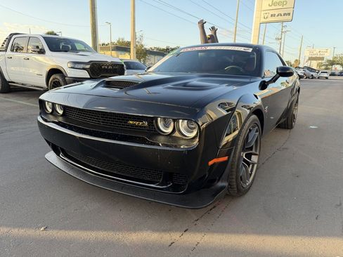 Used 2021 Dodge Challenger R/T Scat Pack image 2