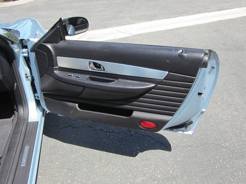 Used 2004 Ford Thunderbird RWD image 25