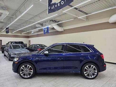 Used 2018 Audi SQ5 Premium Plus w/ S Sport Package AWD/4WD image 9