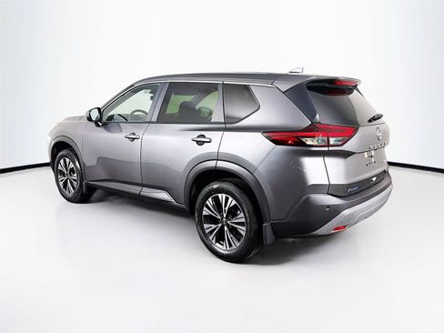 Used 2023 Nissan Rogue SV AWD/4WD image 5