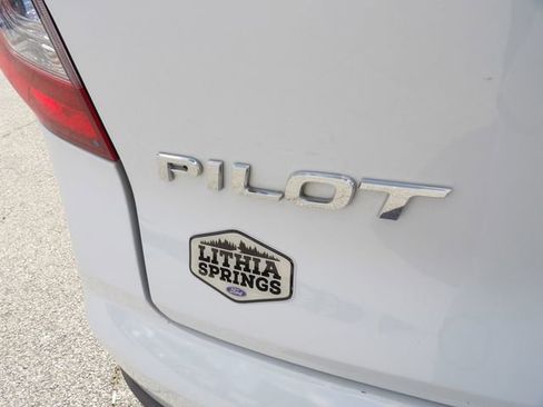 Used 2020 Honda Pilot Elite image 14