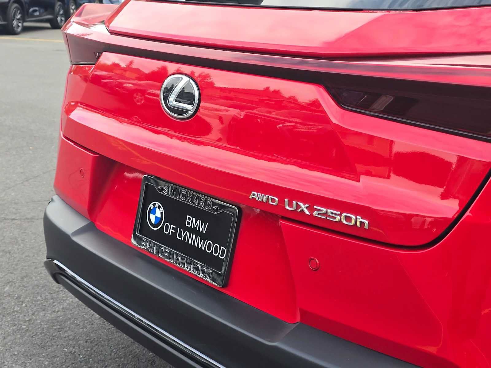 Used 2024 Lexus UX 250h F Sport AWD/4WD image 13