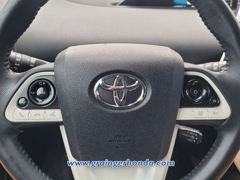 Used 2016 Toyota Prius Four Touring image 18