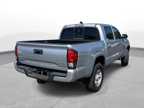 Used 2022 Toyota Tacoma SR AWD/4WD image 6
