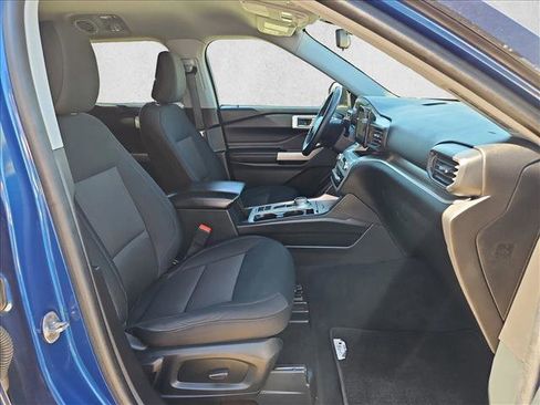 Used 2022 Ford Explorer XLT image 22