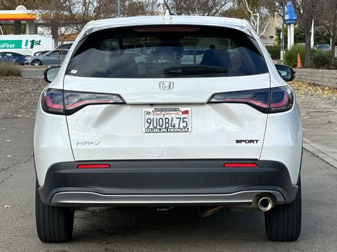 Used 2025 Honda HR-V Sport image 5