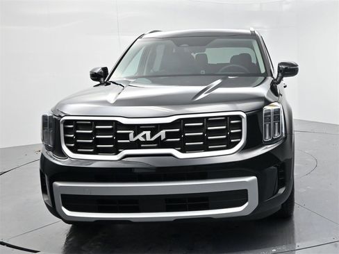 New 2025 Kia Telluride S image 3
