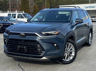Used 2024 Toyota Grand Highlander Platinum video 1