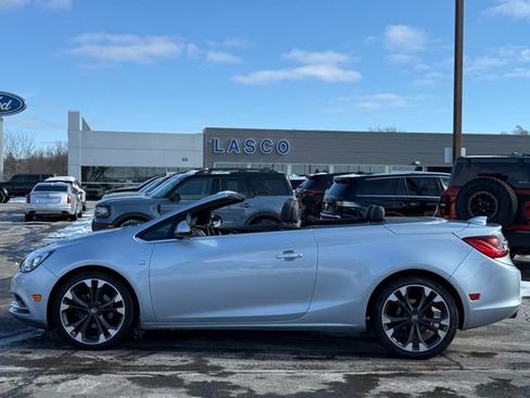 Used 2017 Buick Cascada Premium image 40