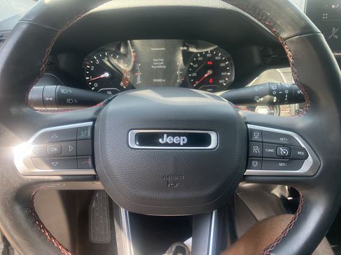 Used 2022 Jeep Compass Trailhawk w/ Trailhawk Convenience Group AWD/4WD image 22