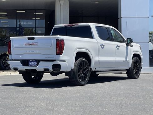 Used 2024 GMC Sierra 1500 Denali AWD/4WD image 4