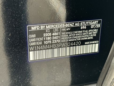 Used 2023 Mercedes-Benz GLB 250 4MATIC image 28