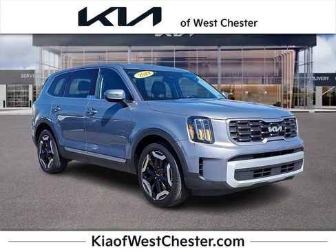 Used 2024 Kia Telluride S w/ S Sunroof Package image 1
