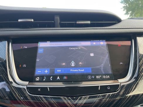 Used 2025 Cadillac XT6 Premium Luxury image 25