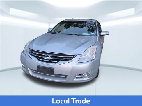 Used 2010 Nissan Altima 2.5 SL w/ SL Pkg image 2