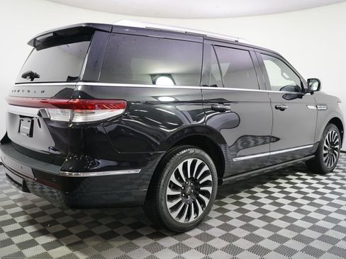 Used 2024 Lincoln Navigator Black Label AWD/4WD image 7