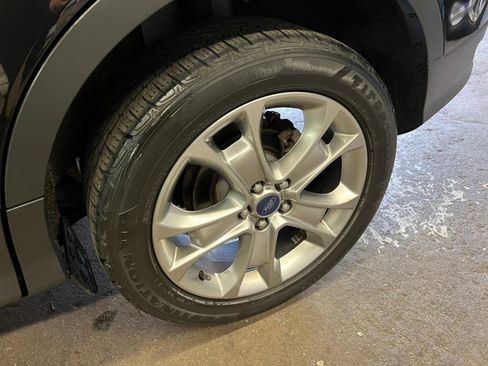 Used 2013 Ford Escape SEL image 16