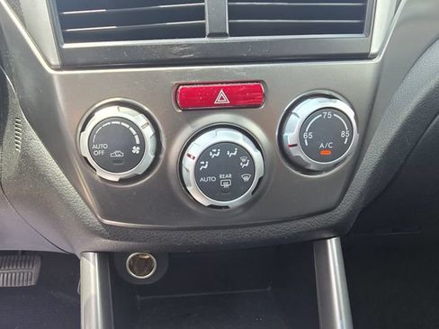 Used 2011 Subaru Forester 2.5X Limited AWD/4WD image 20