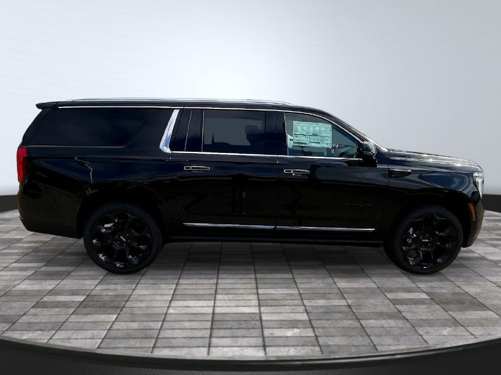 New 2026 GMC Yukon XL Denali Ultimate AWD/4WD image 17
