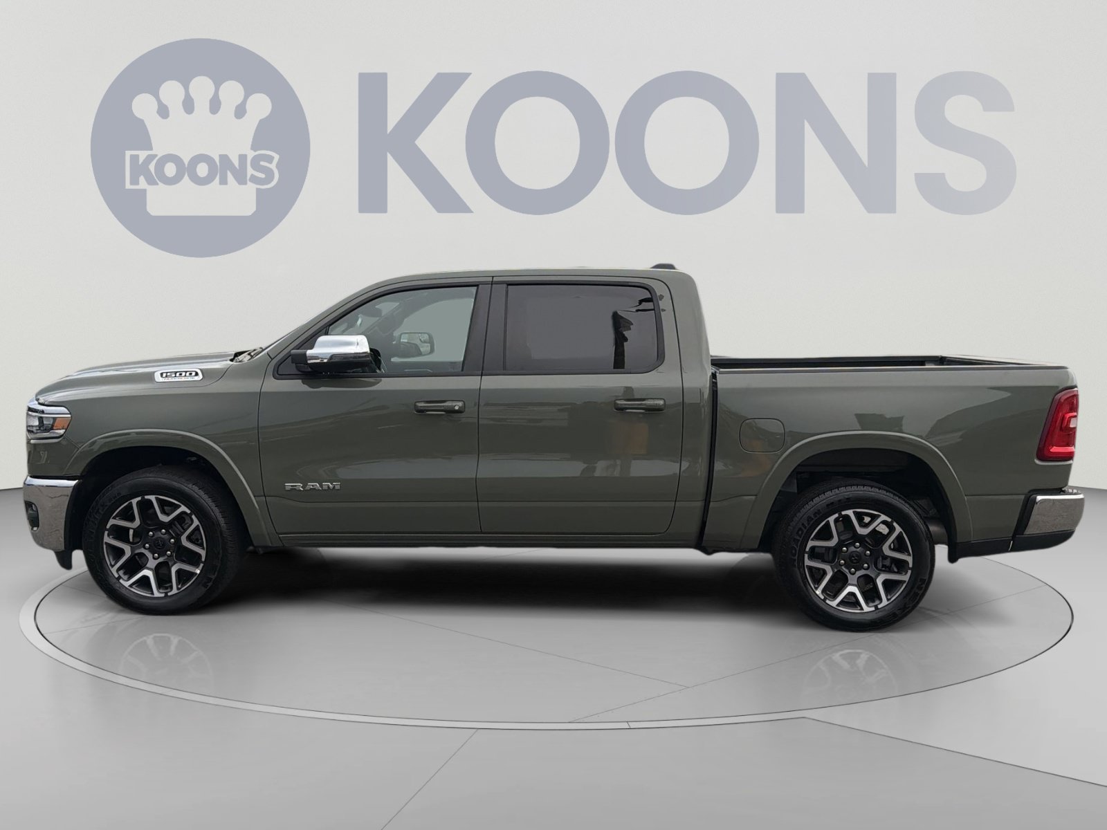 Used 2026 RAM 1500 Laramie AWD/4WD image 2