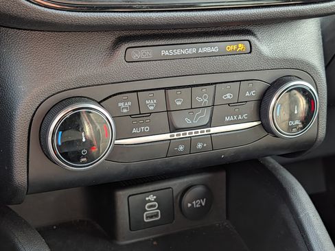 Used 2025 Ford Escape ST-Line image 23