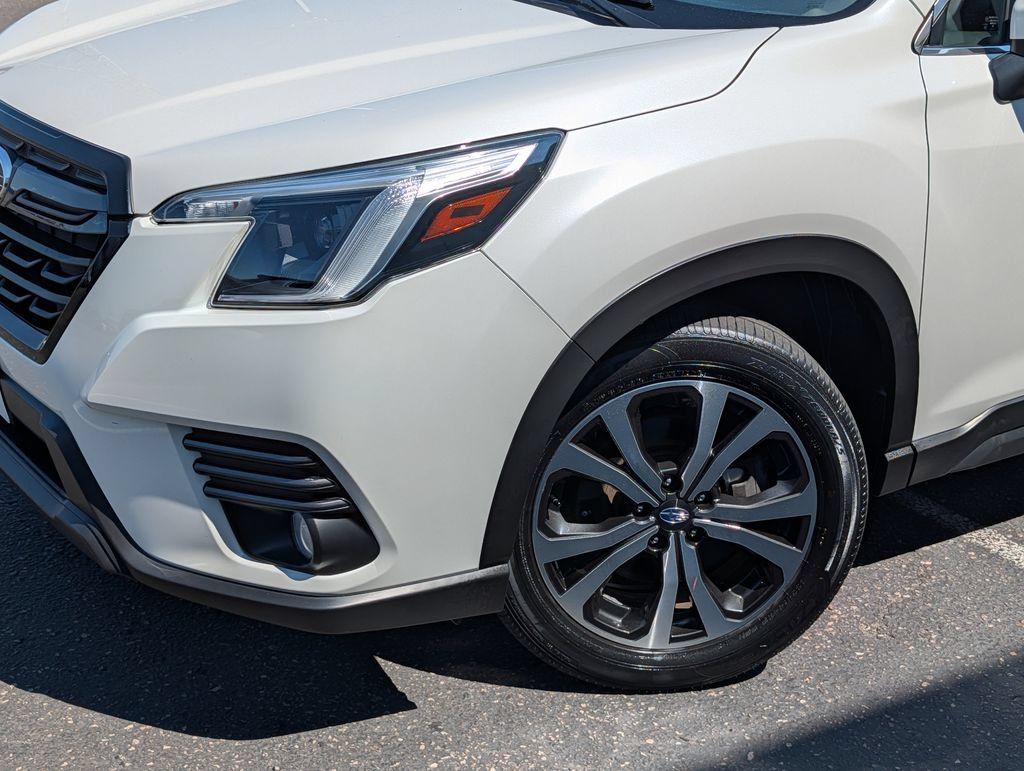 Used 2022 Subaru Forester Limited AWD/4WD image 28
