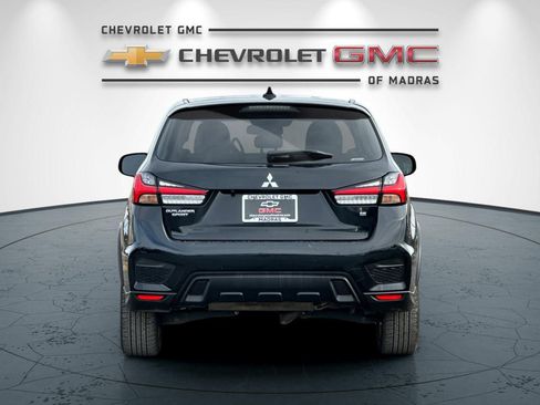 Used 2024 Mitsubishi Outlander Sport SE image 4