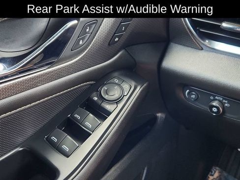 Used 2022 Chevrolet Traverse Premier w/ LPO, Floor Liner Package AWD/4WD image 38