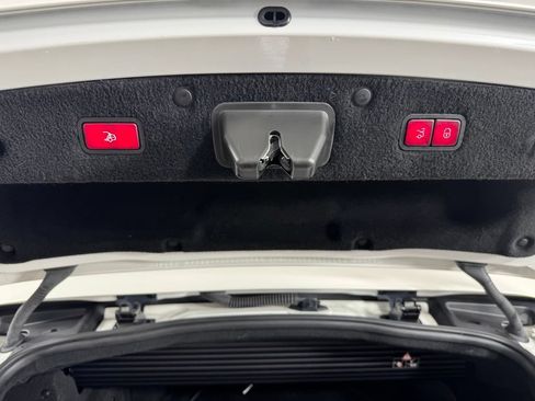 Used 2019 Mercedes-Benz S 560 Cabriolet image 34
