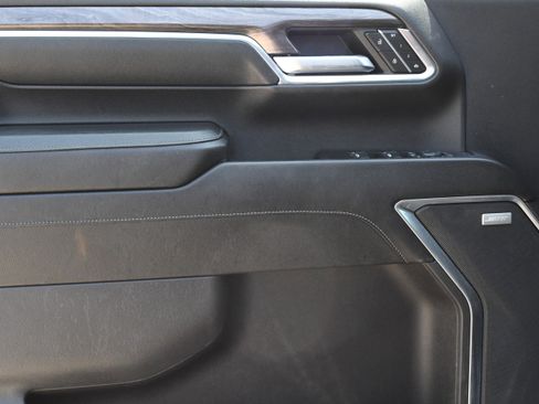 Used 2024 Chevrolet Silverado 3500 LTZ image 20