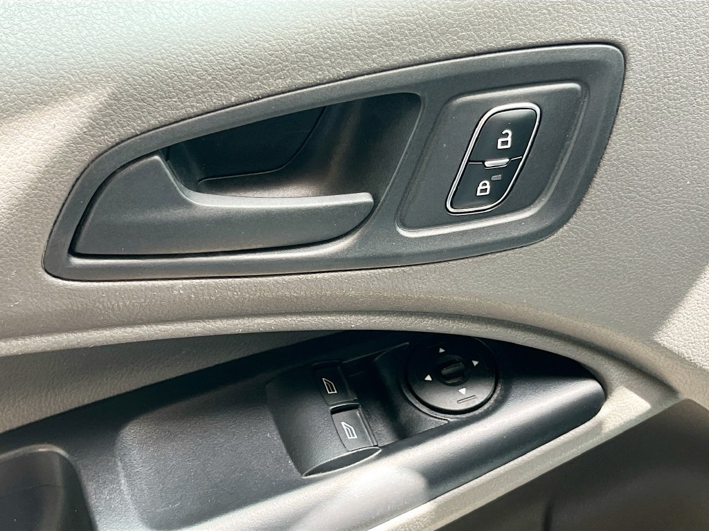 Used 2023 Ford Transit Connect XL FWD image 17