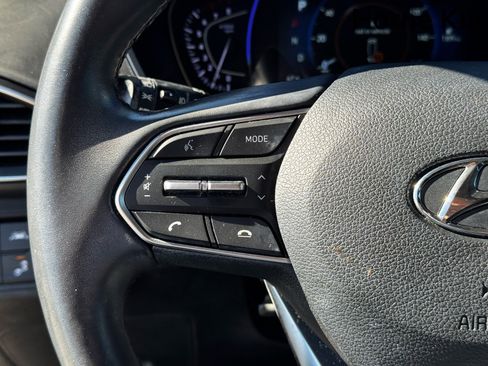 Used 2020 Hyundai Santa Fe Limited image 18