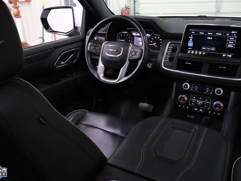 Used 2021 GMC Yukon SLT w/ SLT Premium Package image 29