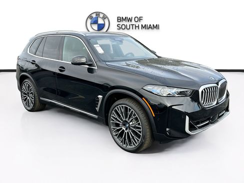 New 2026 BMW X5 sDrive40i image 1