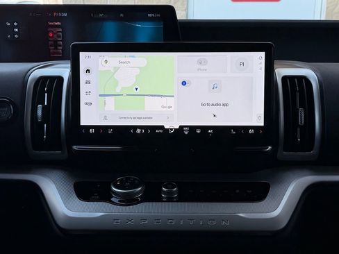 New 2025 Ford Expedition Active image 39