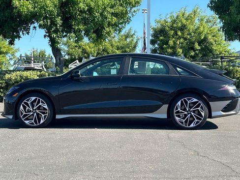Used 2023 Hyundai Ioniq 6 SEL RWD image 6