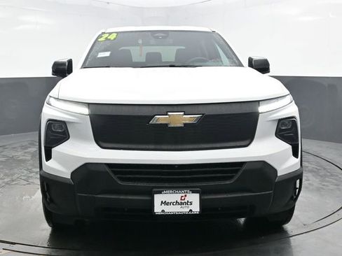 Used 2024 Chevrolet Silverado EV W/T image 2