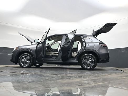 New 2026 Honda HR-V LX image 36