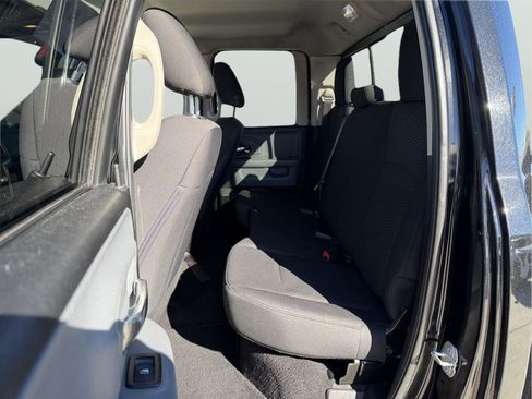 Used 2019 RAM 1500 Classic Warlock image 12