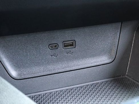 Used 2025 Chevrolet Equinox RS w/ Safety and Technology Package image 29