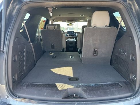 Used 2022 Chevrolet Tahoe LT w/ Luxury Package image 42