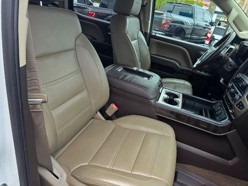 Used 2015 GMC Sierra 2500 Denali w/ Duramax Plus Package AWD/4WD image 22