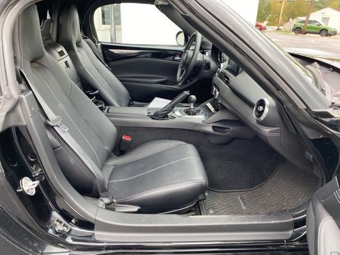 Used 2022 MAZDA MX-5 Miata Grand Touring w/ Weather Package image 34