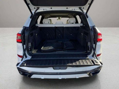 Used 2022 BMW X5 xDrive40i w/ M Sport Package image 30